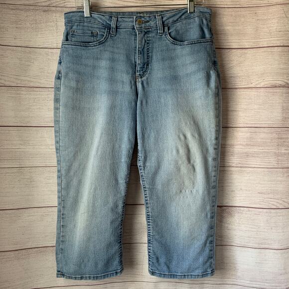 Riders by Lee Denim Blue Jean Capris Medium Wash with Light Wash Legs - Picture 1 of 12